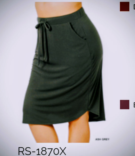 Zenana Sport Skirt Plus w drawstring